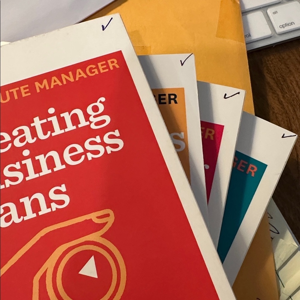 HBR 20 Minute Manager Book Set - Picture 4 of 5